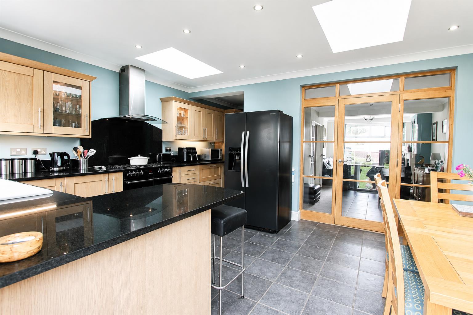 4 bed property in Brocks Drive, Sutton
